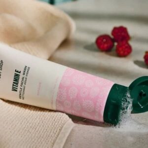 ژل شستشو صورت حاوی ویتامین E بادی شاپ | The Body Shop Vitamin E Facial Wash Gel