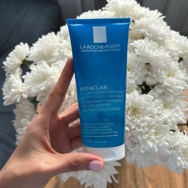 ژل شستشوی صورت پوست چرب افکلار لاروش پوزای 2