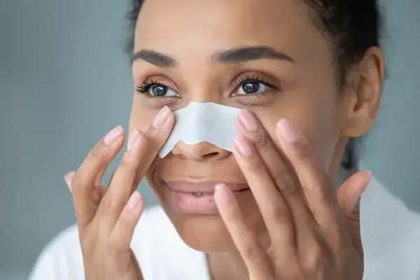 جوش سر سیاه